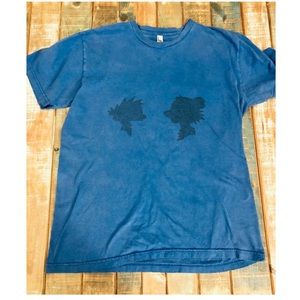 Calvin and Hobbes T-Shirt. Men’s Large.